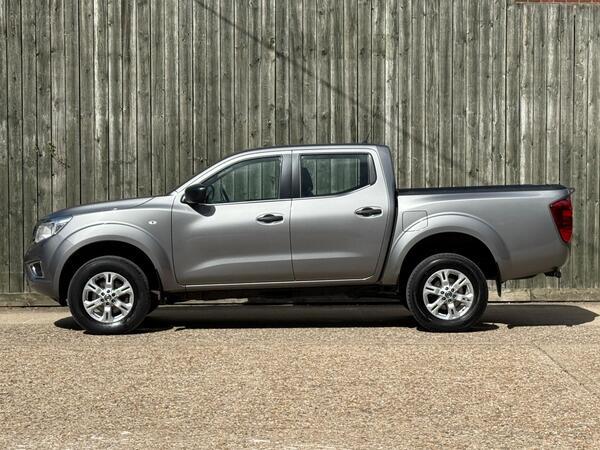 Nissan Navara 2.3 dCi Acenta 4WD Euro 6 (s/s) 4dr