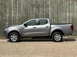 Nissan Navara 2.3 dCi Acenta 4WD Euro 6 (s/s) 4dr at 12th