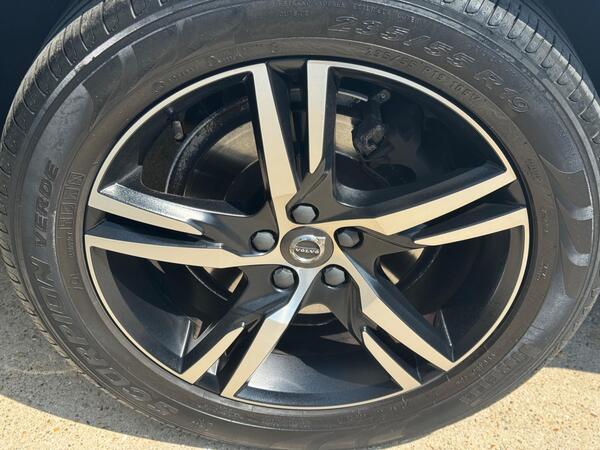 Volvo XC60 2.0 D4 R-Design AWD Euro 6 (s/s) 5dr