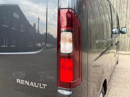 Renault Trafic 2.0 dCi ENERGY 30 Sport Nav Crew Van LWB Euro 6 (s/s) 6dr at 29th