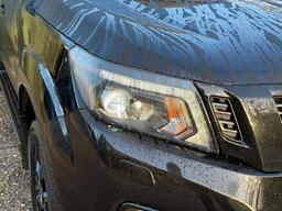 Nissan Navara 2.3 dCi N-Guard Auto 4WD Euro 6 4dr at 43th