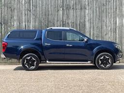 Nissan Navara 2.3 dCi Tekna 4WD Euro 6 (s/s) 4dr at 17th