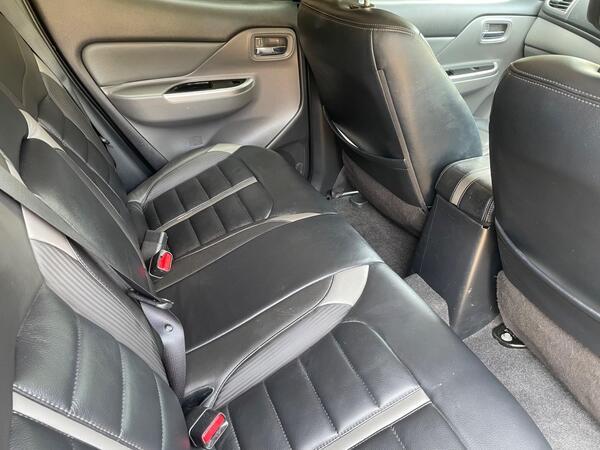 Mitsubishi L200 2.4 DI-D DC Barbarian Auto 4WD Euro 6 4dr