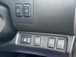 Nissan Navara 2.3 dCi Tekna 4WD Euro 6 (s/s) 4dr at 32th
