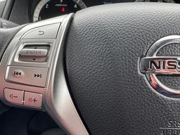 Nissan Navara 2.3 dCi Tekna Auto 4WD Euro 6 4dr at 23th
