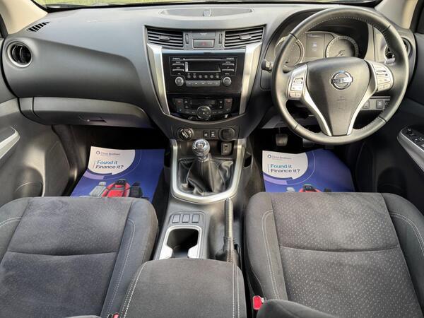 Nissan Navara 2.3 dCi Acenta+ 4WD Euro 6 (s/s) 4dr