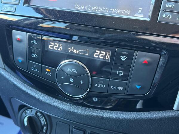 Nissan Navara 2.3 dCi Tekna Auto 4WD Euro 6 4dr