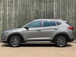 Hyundai TUCSON 1.6 T-GDi Premium Euro 6 (s/s) 5dr at 12th