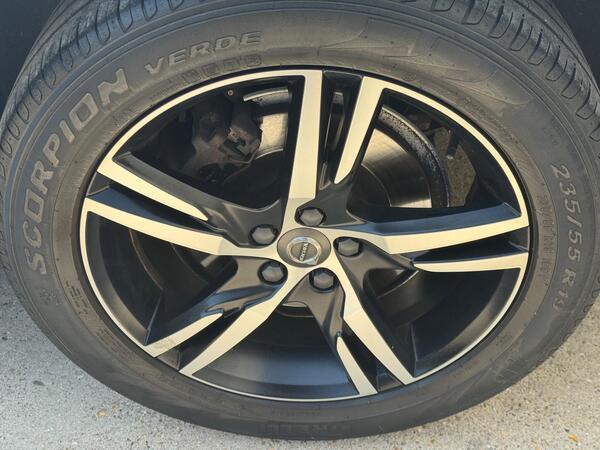 Volvo XC60 2.0 D4 R-Design AWD Euro 6 (s/s) 5dr