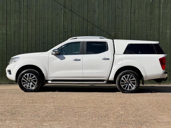 Nissan Navara 2.3 dCi Tekna 4WD Euro 6 (s/s) 4dr