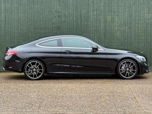 Mercedes-Benz C Class 2.0 C300 AMG Line (Premium) G-Tronic+ Euro 6 (s/s) 2dr