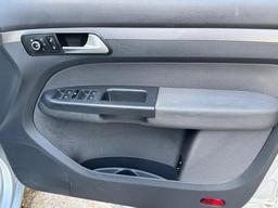 Volkswagen Touran 1.6 TDI SE Euro 5 5dr at 31th