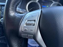 Nissan Navara 2.3 dCi N-Guard Auto 4WD Euro 6 4dr at 35th