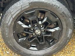 Nissan Navara 2.3 dCi N-Guard Auto 4WD Euro 6 4dr at 29th