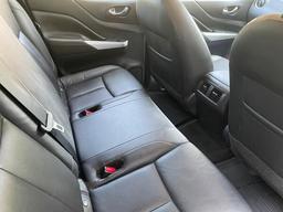 Nissan Navara 2.3 dCi Tekna 4WD Euro 6 (s/s) 4dr at 12th