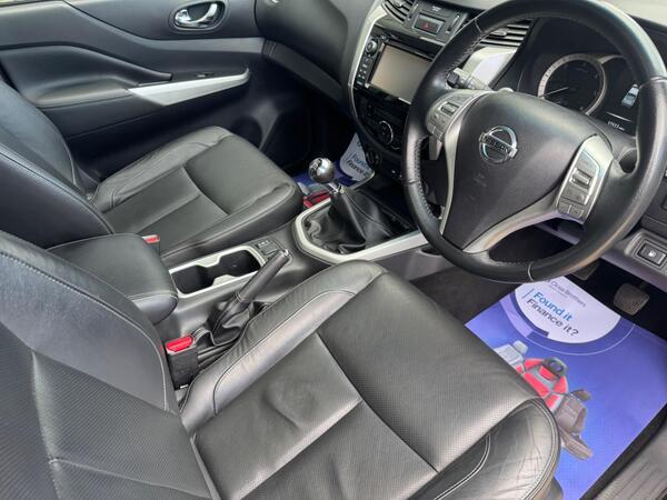 Nissan Navara 2.3 dCi Tekna 4WD Euro 5 4dr