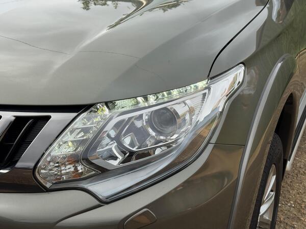 Mitsubishi L200 2.4 DI-D DC Warrior 4WD Euro 6 4dr