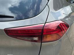 Hyundai TUCSON 1.6 T-GDi Premium Euro 6 (s/s) 5dr at 32th