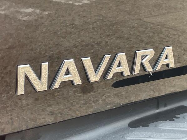 Nissan Navara 2.3 dCi Tekna Auto 4WD Euro 6 4dr