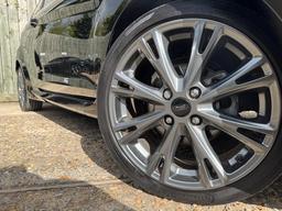 Ford Fiesta 1.0T EcoBoost ST-Line Euro 6 (s/s) 3dr at 30th