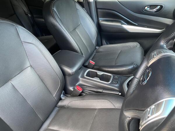 Nissan Navara 2.3 dCi Tekna Auto 4WD Euro 6 4dr