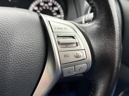 Nissan Navara 2.3 dCi N-Guard Auto 4WD Euro 6 4dr at 27th