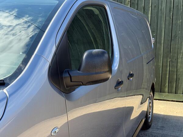 Citroen Dispatch 1.5 BlueHDi 1000 Enterprise Pro M FWD 2 Euro 6 (s/s) 6dr