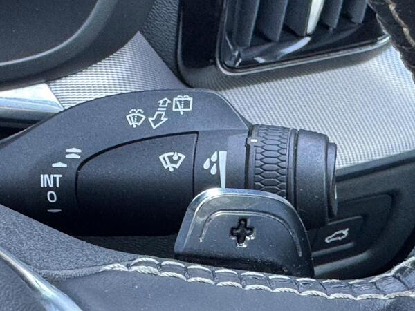 Volvo XC60 2.0 D4 R-Design Auto Euro 6 (s/s) 5dr