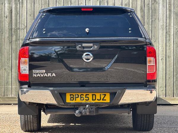 Nissan Navara 2.3 dCi Tekna 4WD Euro 5 4dr