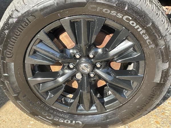 Nissan Navara 2.3 dCi Trek -1 4WD Euro 6 (s/s) 4dr