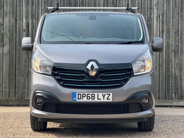 Renault Trafic 1.6 dCi ENERGY 29 Sport Nav LWB Standard Roof Euro 6 (s/s) 5dr