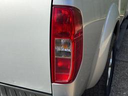 Nissan Navara 2.5 dCi Tekna Auto 4WD Euro 5 4dr at 39th