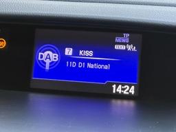 Honda CR-V 2.0 i-VTEC EX Auto 4WD Euro 6 5dr at 19th