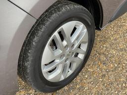 Renault Trafic 2.0 dCi ENERGY 28 Sport SWB Standard Roof Euro 6 (s/s) 5dr at 30th