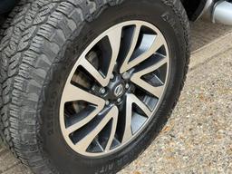 Nissan Navara 2.3 dCi Tekna Auto 4WD Euro 6 4dr at 35th