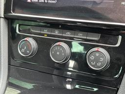 Volkswagen Golf 1.5 TSI EVO R-Line DSG Euro 6 (s/s) 5dr at 18th