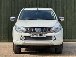 Mitsubishi L200 2.4 DI-D DC Barbarian Auto 4WD Euro 6 4dr at 12th