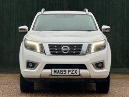 Nissan Navara 2.3 dCi Tekna Auto 4WD Euro 6 4dr at 4th