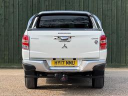 Mitsubishi L200 2.4 DI-D DC Barbarian Auto 4WD Euro 6 4dr at 13th