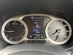 Nissan Navara 2.3 dCi Tekna Auto 4WD Euro 6 4dr at 18th