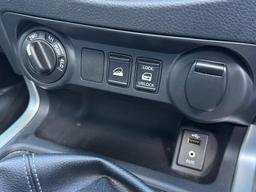 Nissan Navara 2.3 dCi Tekna 4WD Euro 6 (s/s) 4dr at 16th