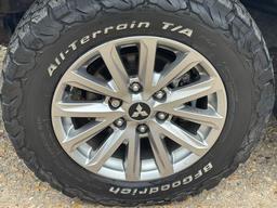 Mitsubishi L200 2.4 DI-D DC Barbarian Auto 4WD Euro 6 4dr at 30th