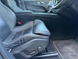 Volvo XC60 2.0 D4 R-Design Auto Euro 6 (s/s) 5dr at 17th