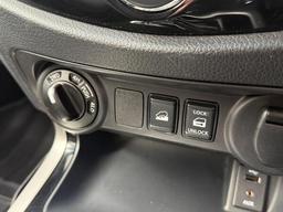 Nissan Navara 2.3 dCi Tekna Auto 4WD Euro 6 4dr at 30th