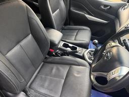 Nissan Navara 2.3 dCi Tekna 4WD Euro 6 (s/s) 4dr at 10th