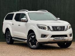 Nissan Navara 2.3 dCi Tekna Auto 4WD Euro 6 4dr at 0th