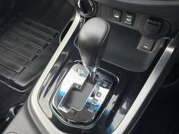 Nissan Navara 2.3 dCi Tekna Auto 4WD Euro 6 4dr at 36th