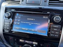 Nissan Navara 2.3 dCi Tekna 4WD Euro 6 (s/s) 4dr at 21th