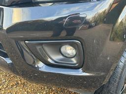 Nissan Navara 2.3 dCi N-Guard Auto 4WD Euro 6 4dr at 51th
