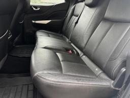 Nissan Navara 2.3 dCi Tekna Auto 4WD Euro 6 4dr at 15th